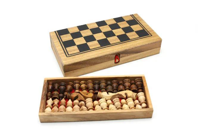 Hovedbilde 3-i-1 Klassisk Spillsett i Tre – Sjakk, Dam og Backgammon