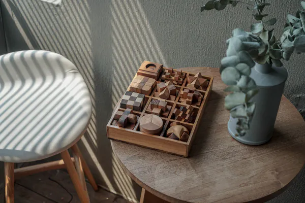 Hovedbilde 12 IQ-nøtter i boks