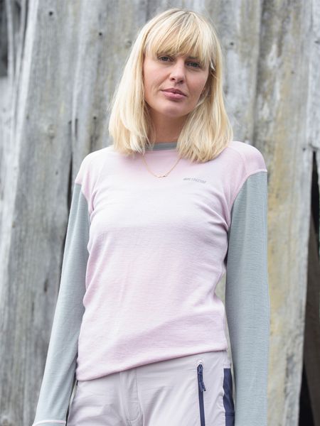 Hovedbilde Ullundertøy Stina Ulltrøye med rund hals til dame i Rosa/Grå