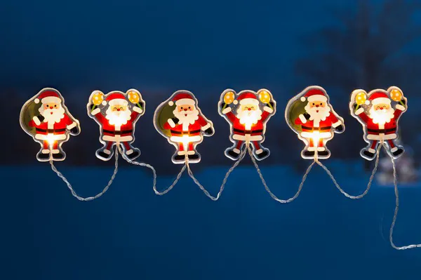 Hovedbilde Vindusklistremerke 6 nisser med ledlys