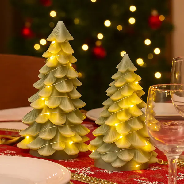 Hovedbilde 2 pk med led juletrær med lyskjede