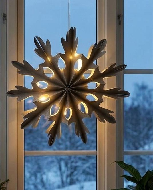 Hovedbilde Snøflak med med 20 ledlys - 40 cm