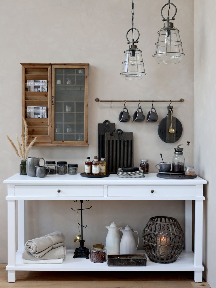 Marseille anrettingsbord i hvit fra Chic Antique