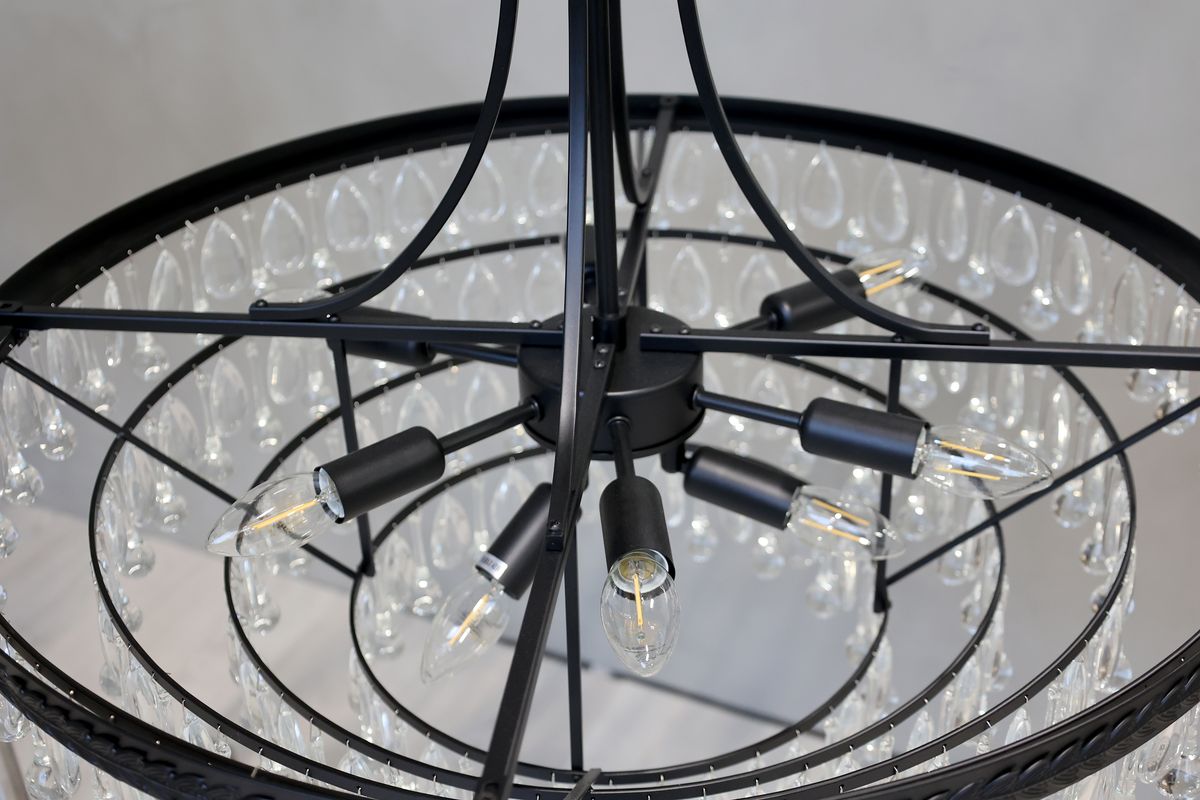 Versailles Lysekrone med dråpeformede glassprismer - 57 cm høyde